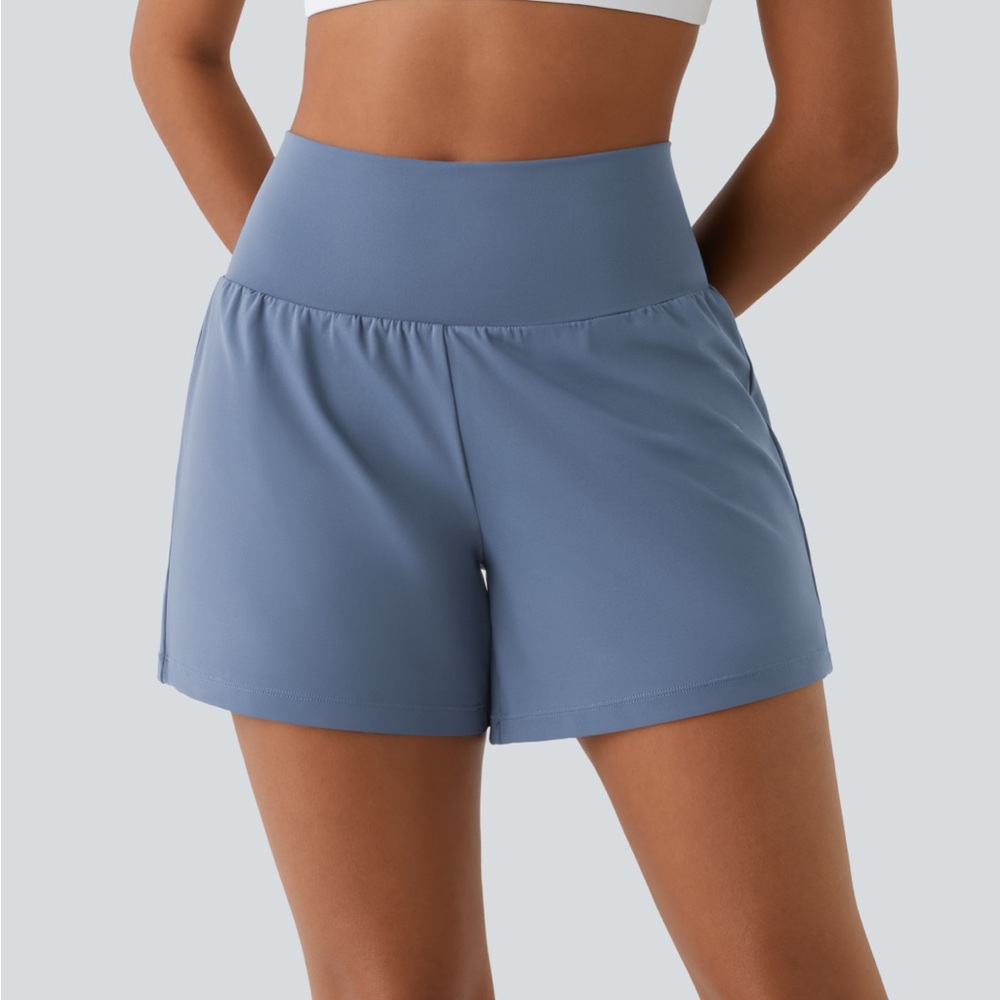 NWT Women's High-Waisted Active Shorts